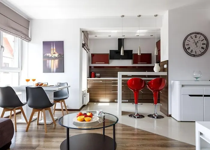 Сlose-Urban Chic - Great Location - 2 Bedrooms& Legnicka