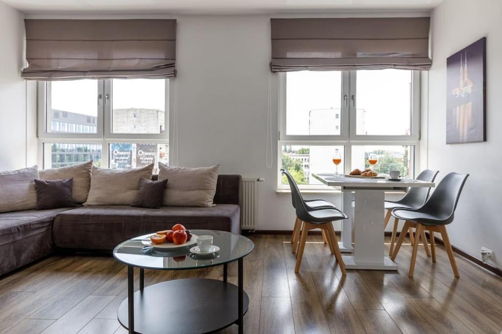 Apartament сlose-urban Chic - Great Location - 2 Bedrooms& Legnicka