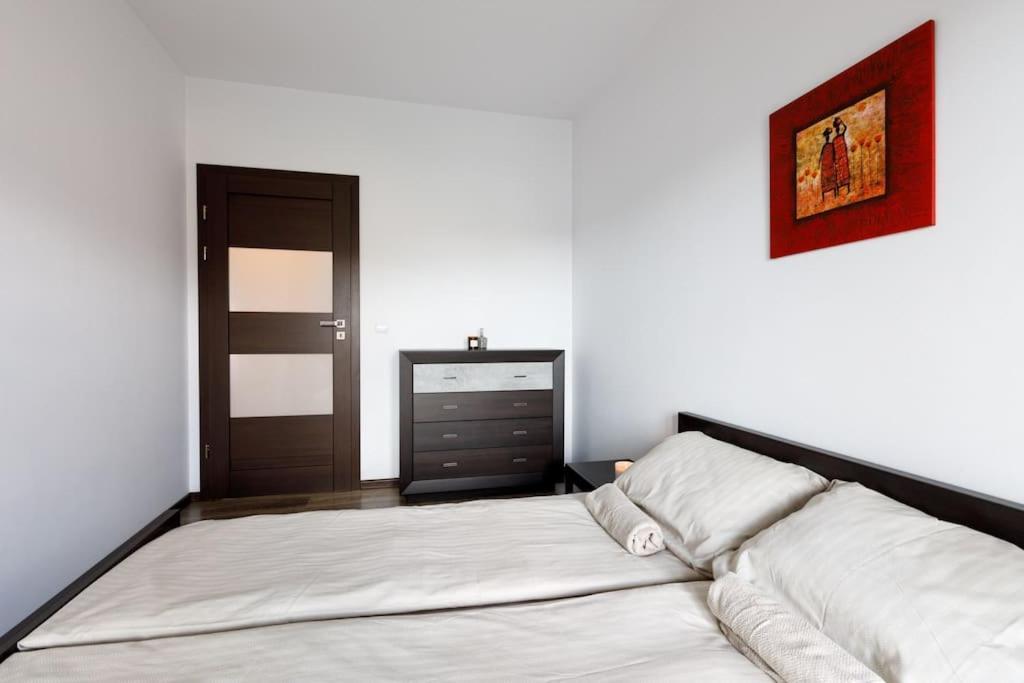 сlose-urban Chic - Great Location - 2 Bedrooms& Legnicka * Wrocław
