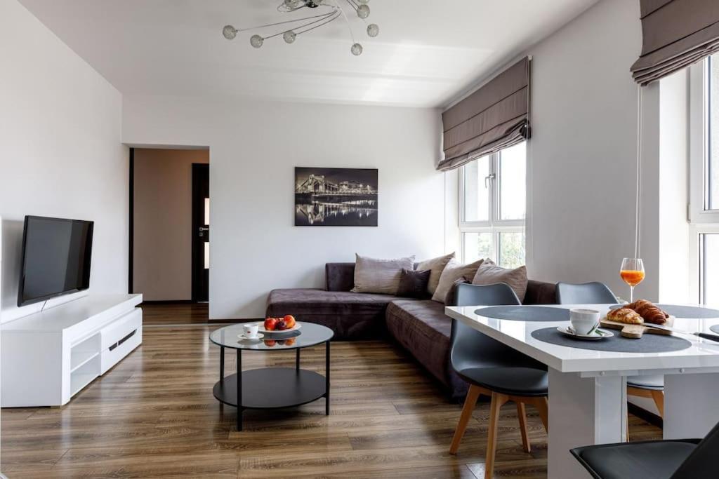 Apartament сlose-urban Chic - Great Location - 2 Bedrooms& Legnicka